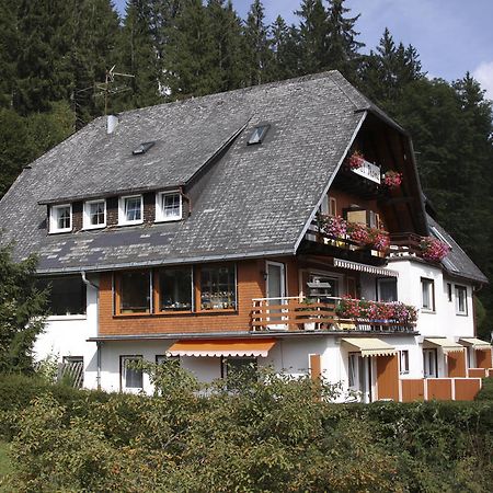 Hotel-Pension Thome Hinterzarten Buitenkant foto